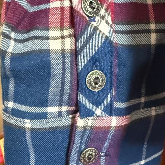 KUHL Women's Plaid Button-Down Flannel Shirt Gorpcore Grunge Medium Red Blue - Picture 4 of 9